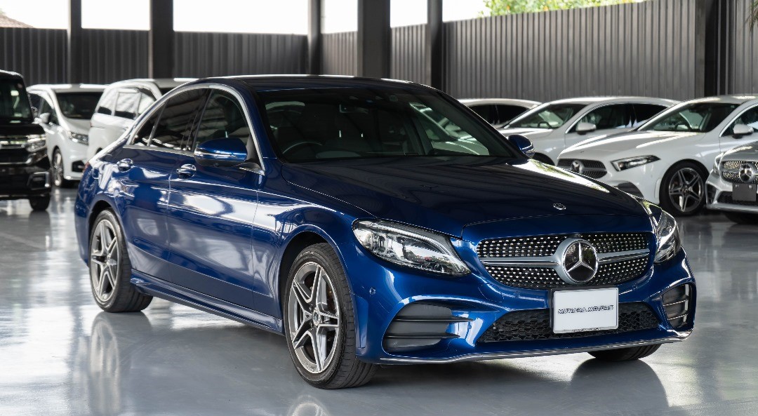 MERCEDES BENZ C200 LAUREUS EDITION