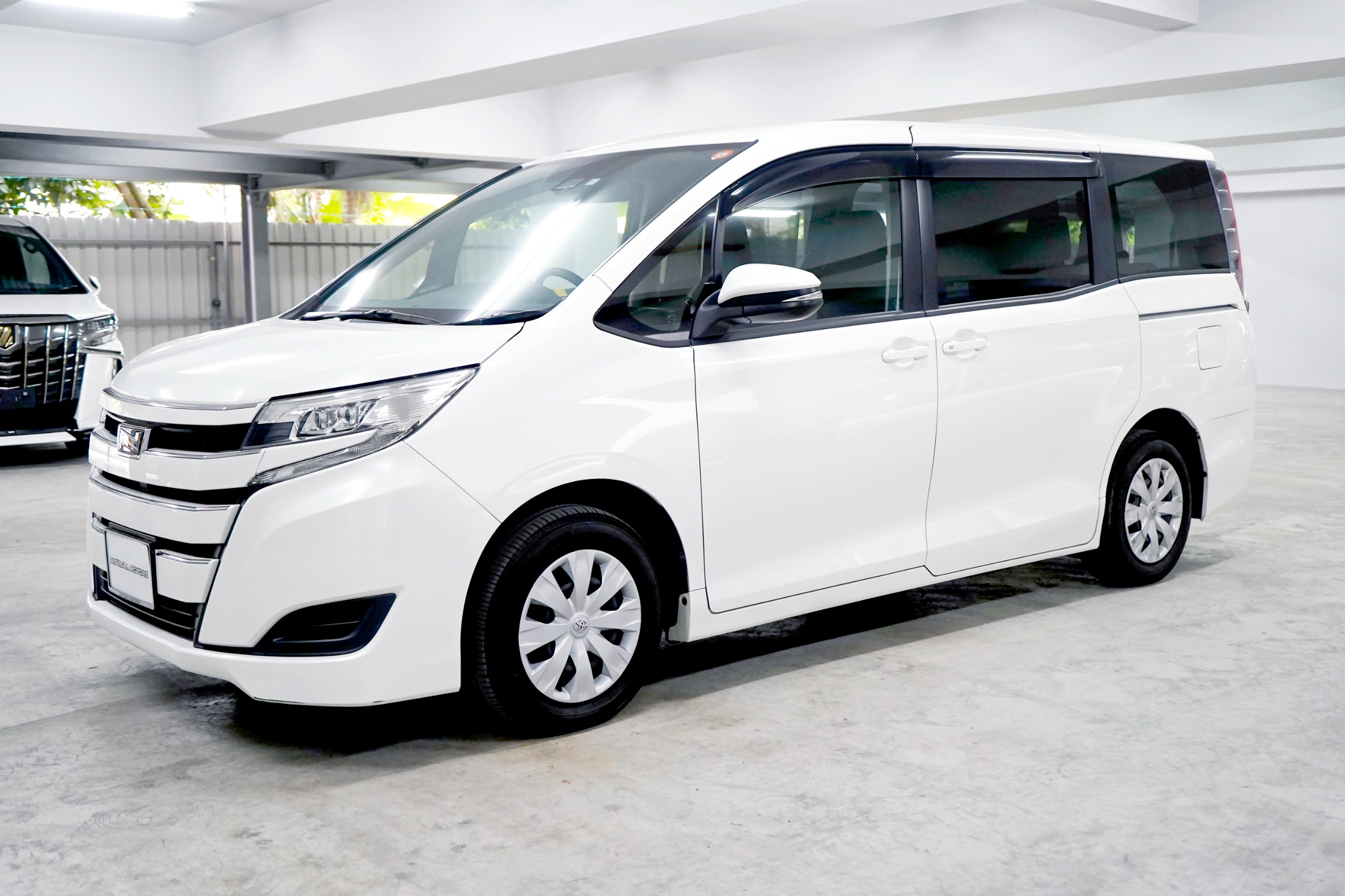 Toyota Noah X