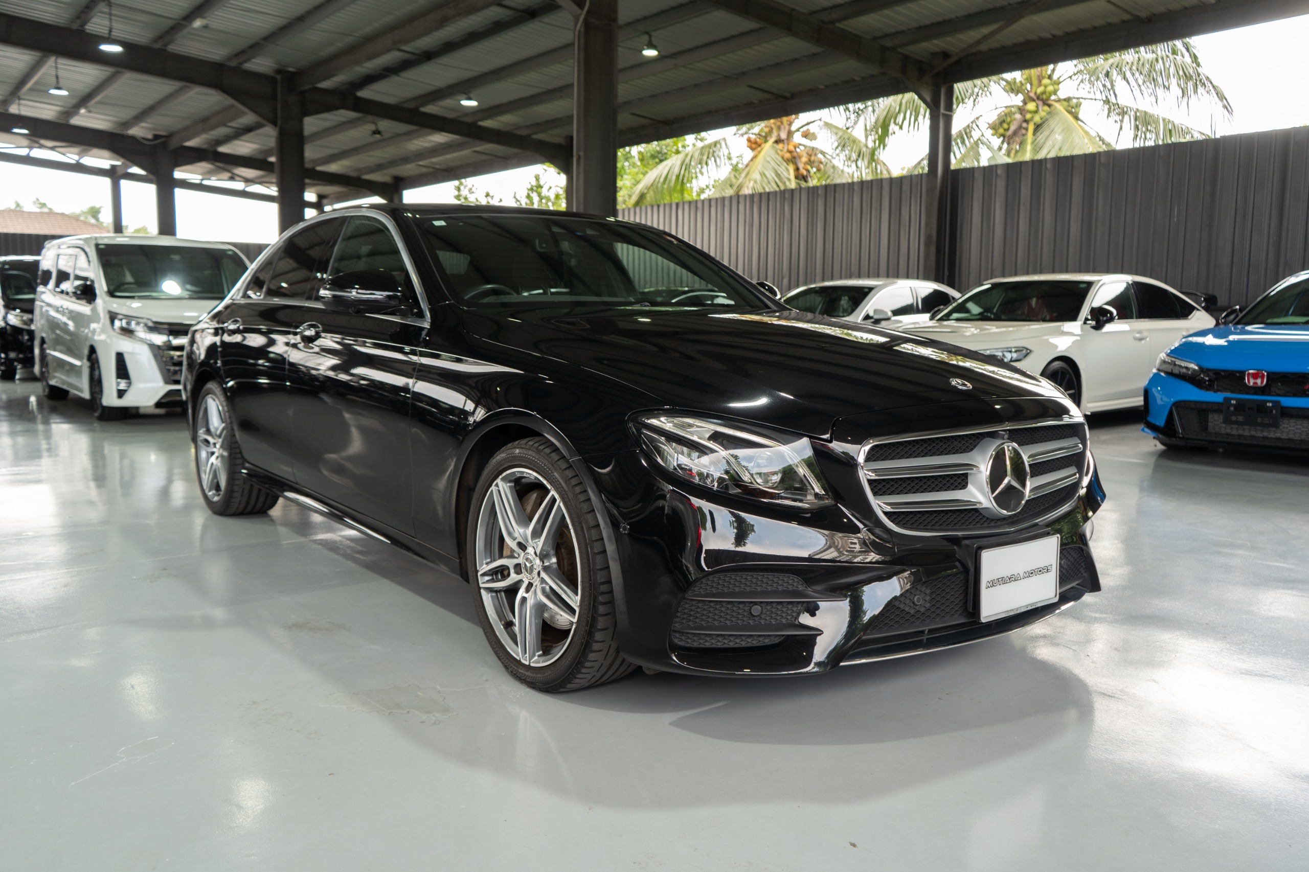 MERCEDES BENZ E300 AVANTGARDE SPORT