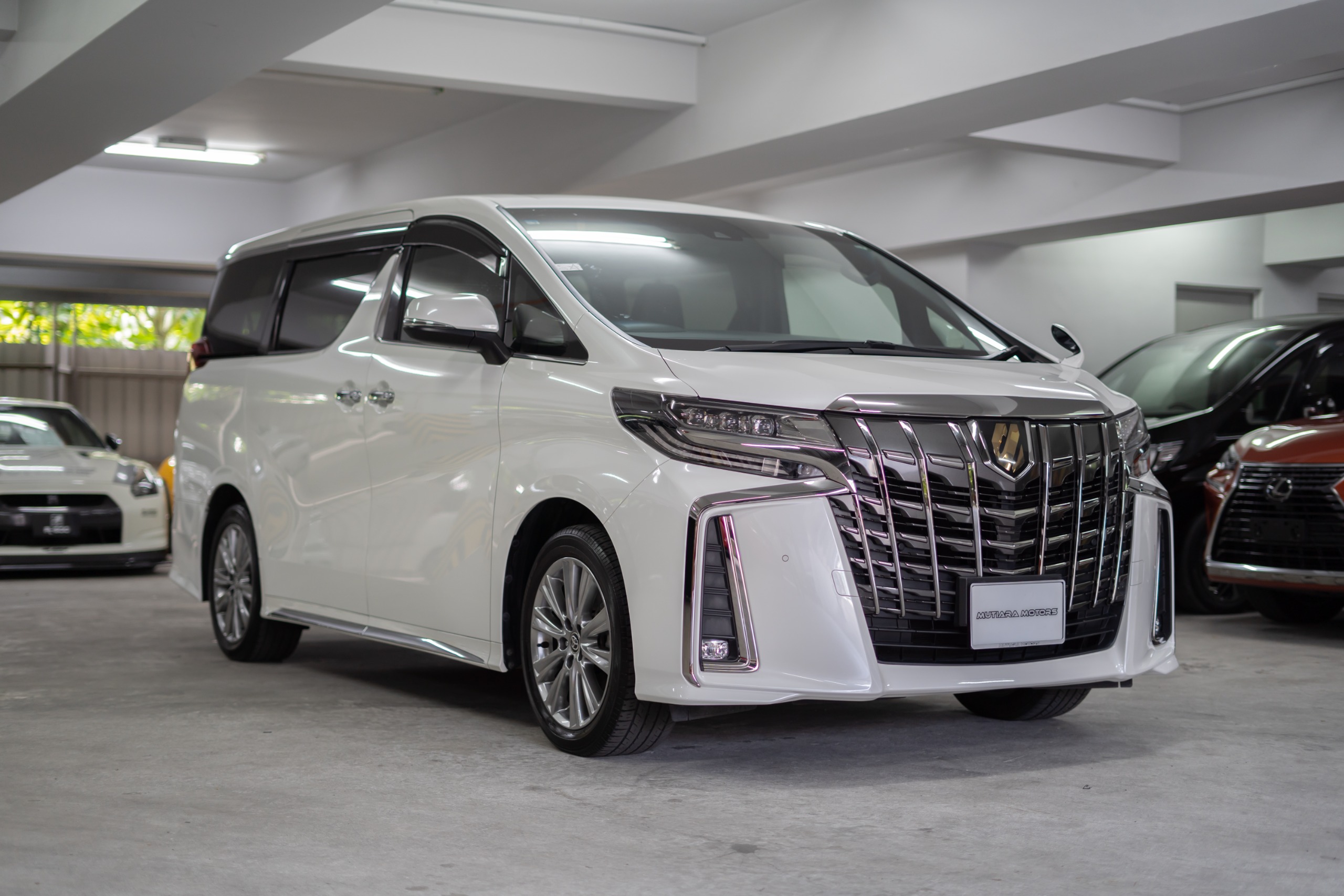 TOYOTA ALPHARD S TYPE GOLD