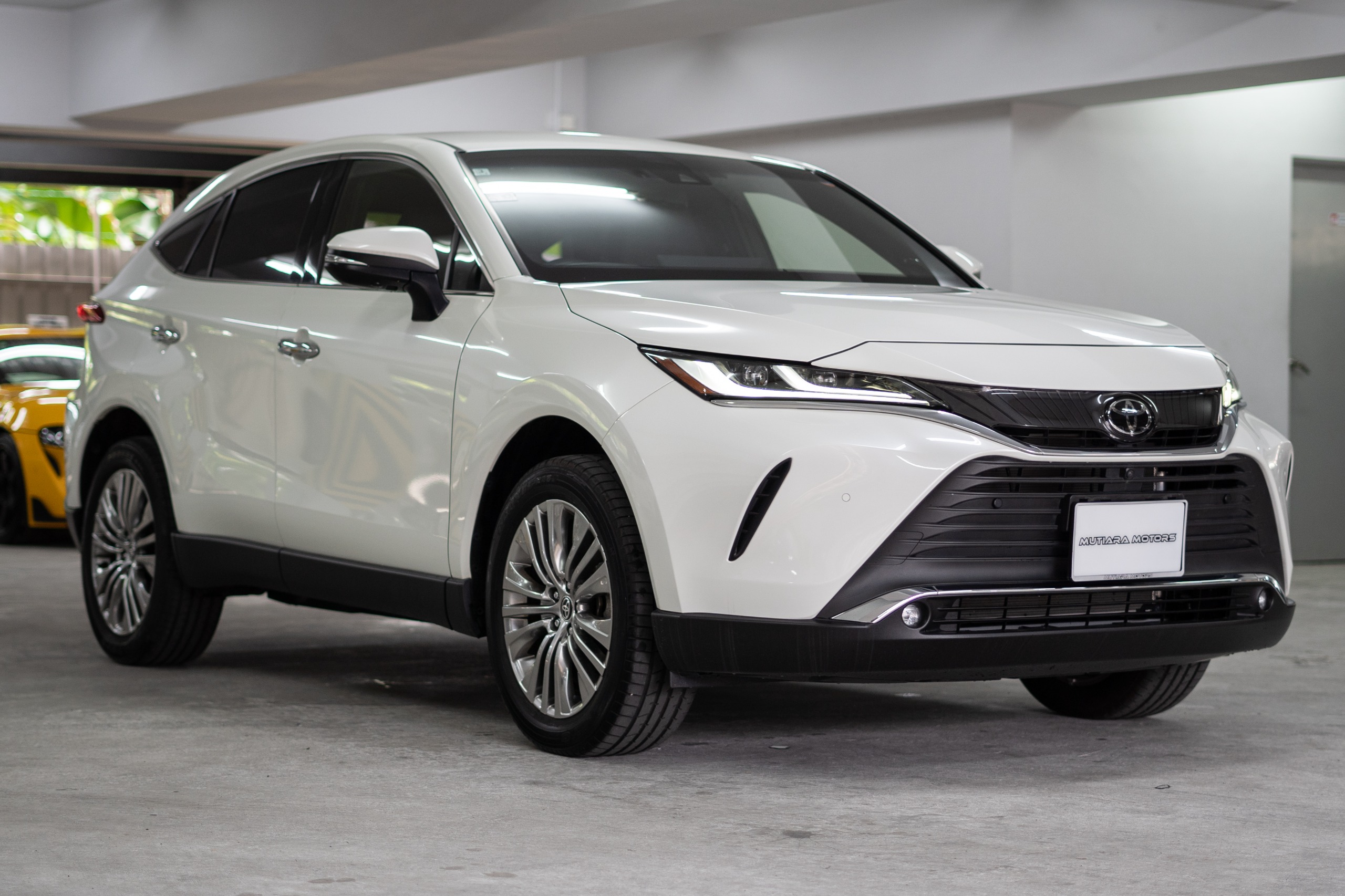 TOYOTA HARRIER TYPE Z