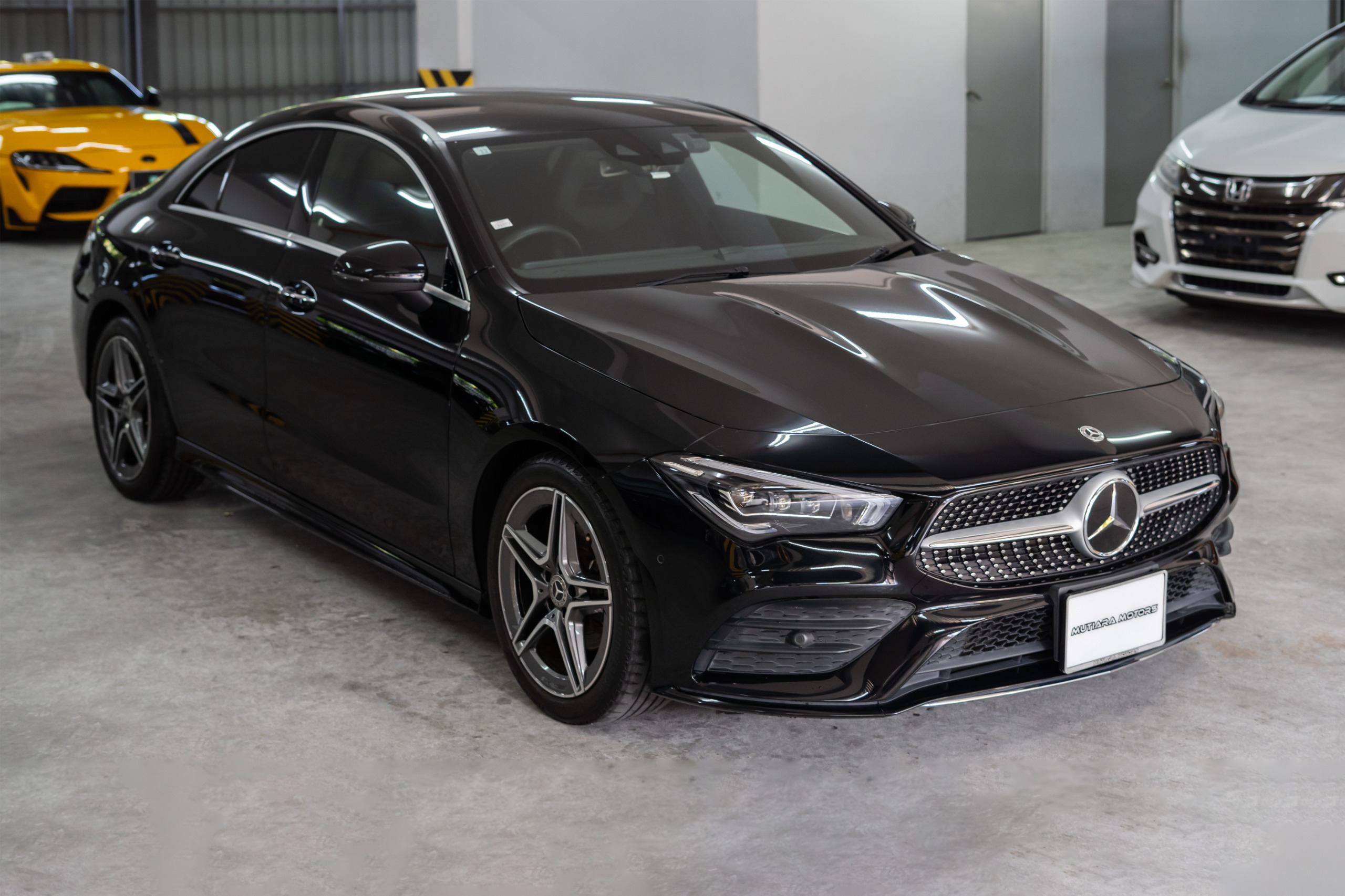 Mercedes Benz CLA 180 AMG LINE
