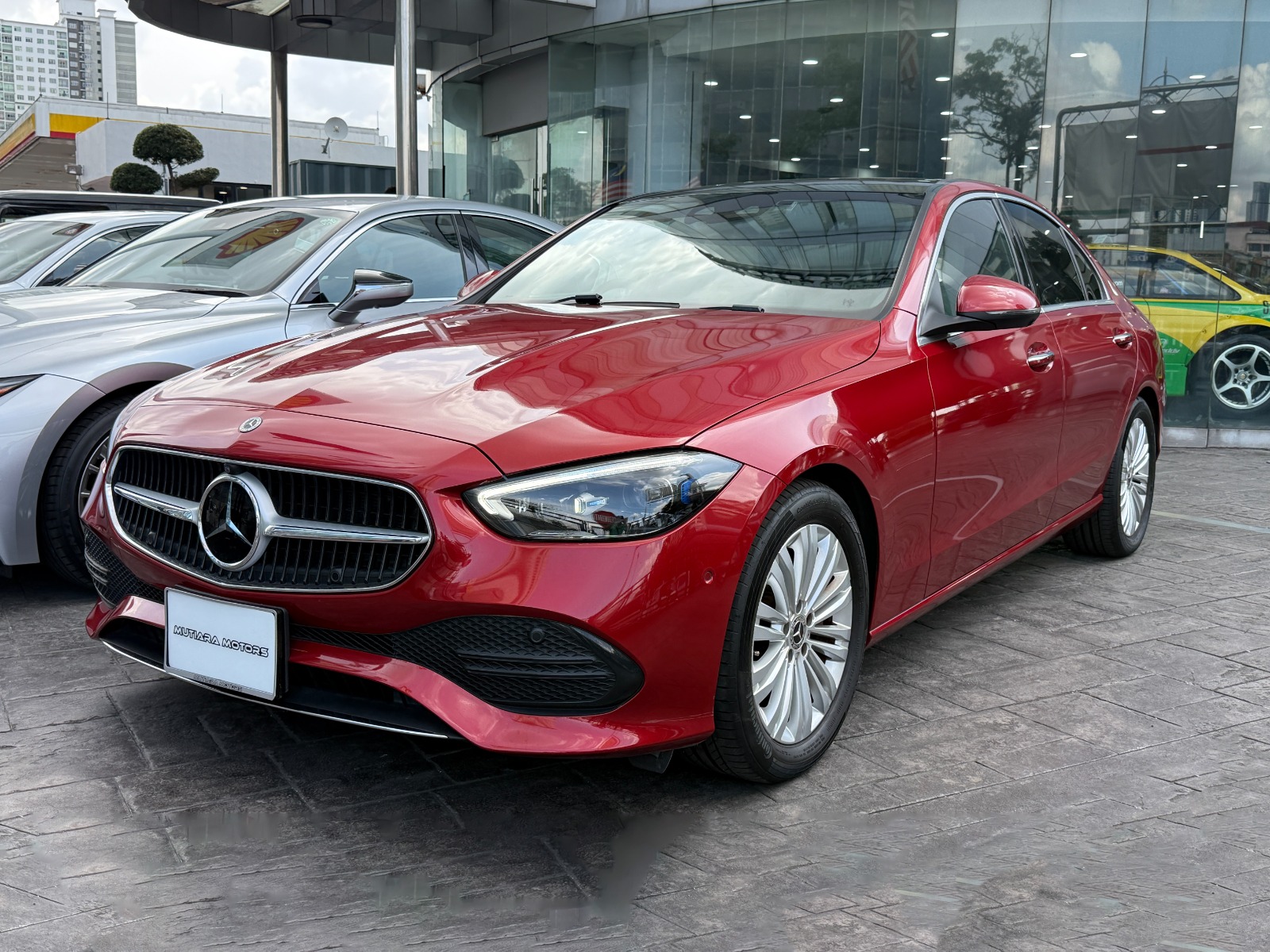 MERCEDES BENZ C200 AVANTGARD